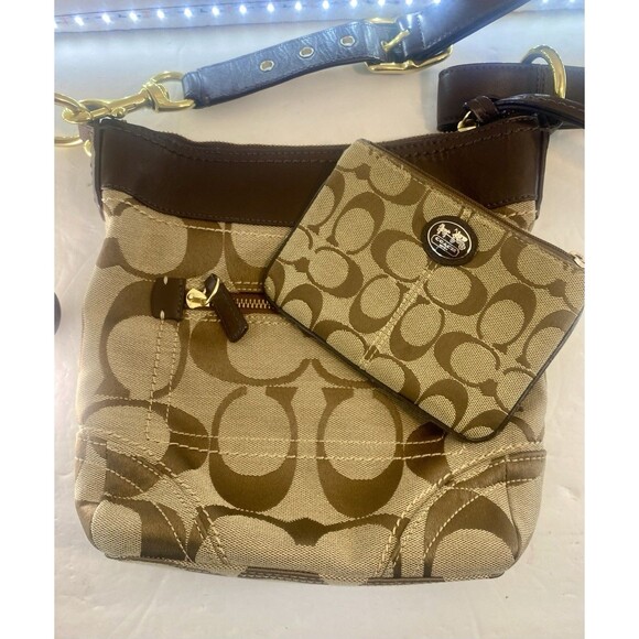 Coach 10402 Signature Canvas Leather Crossbody Handbag Bag Plus Coin Case Purse - Picture 1 of 7